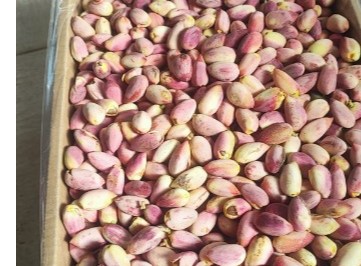 خرید پسته احمد اقایی